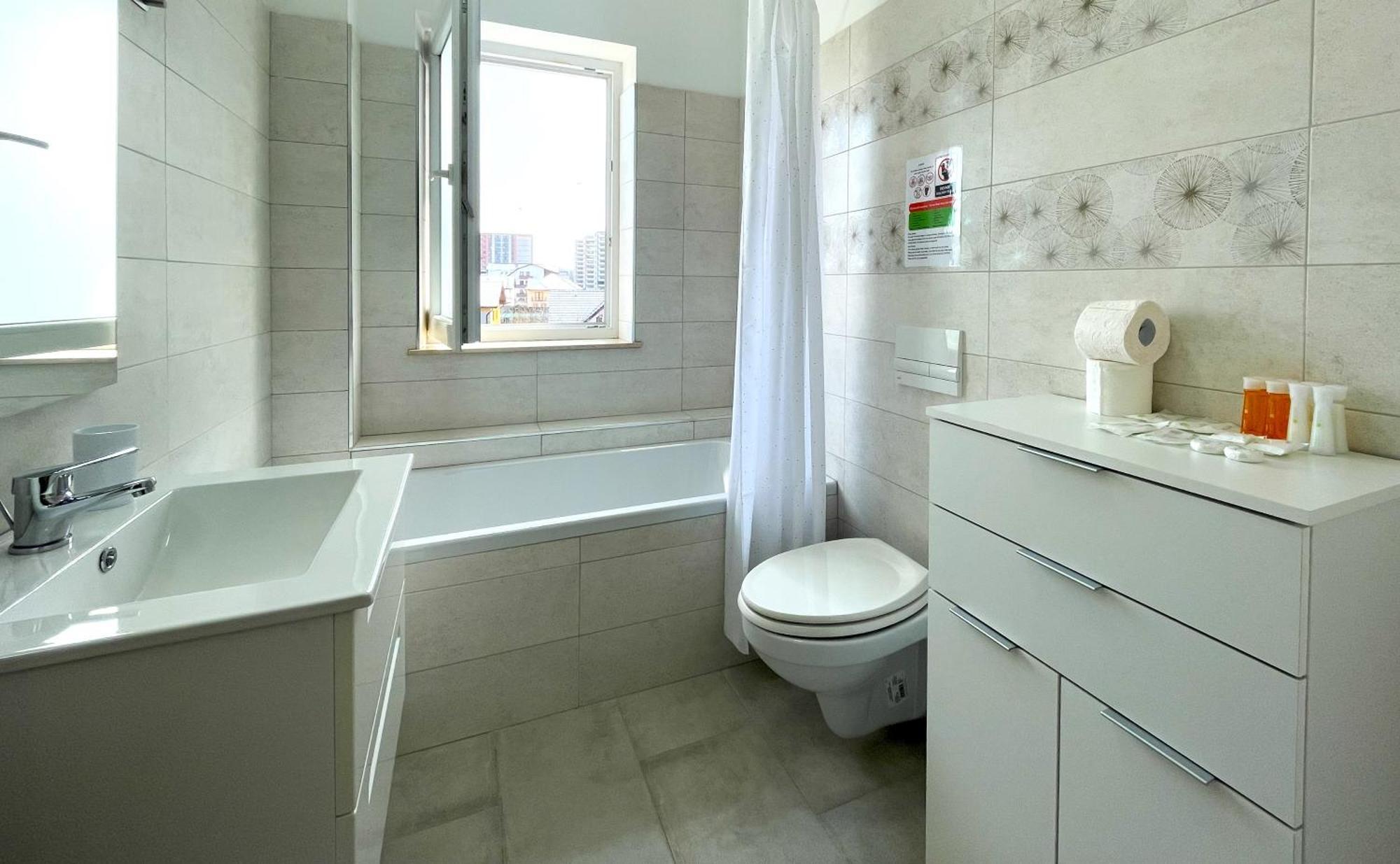 Bella Vista With Balcony בראשוב