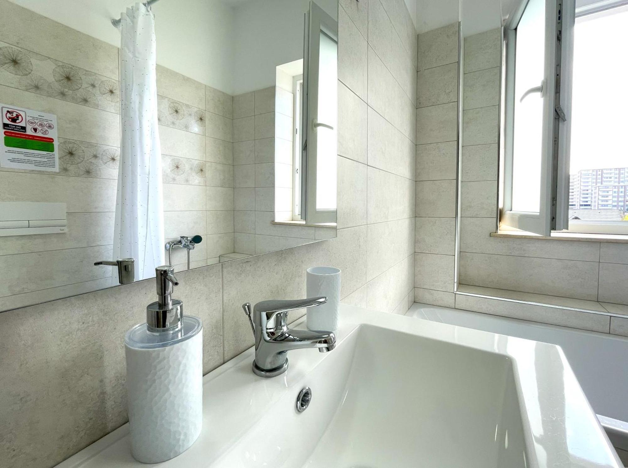 דירה Bella Vista With Balcony בראשוב
